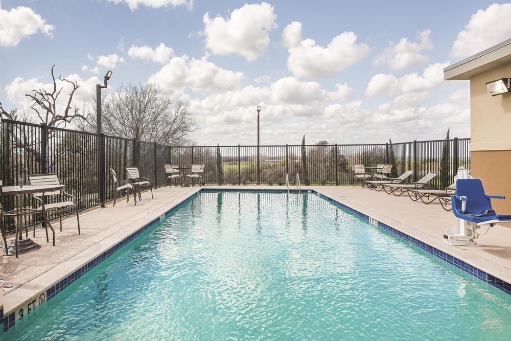 Sleep Inn & Suites Gonzales Near Palmetto State Park Buitenkant foto