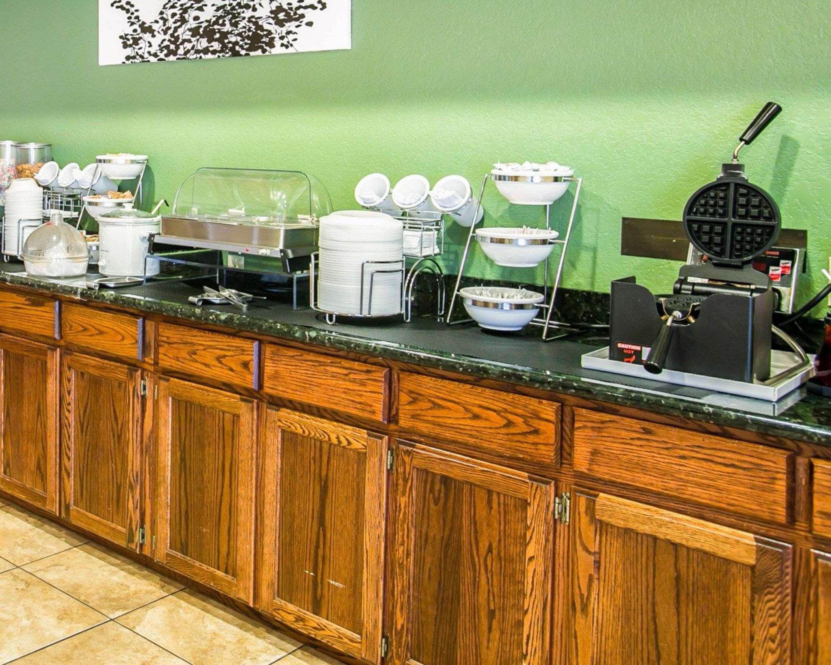 Sleep Inn & Suites Gonzales Near Palmetto State Park Buitenkant foto