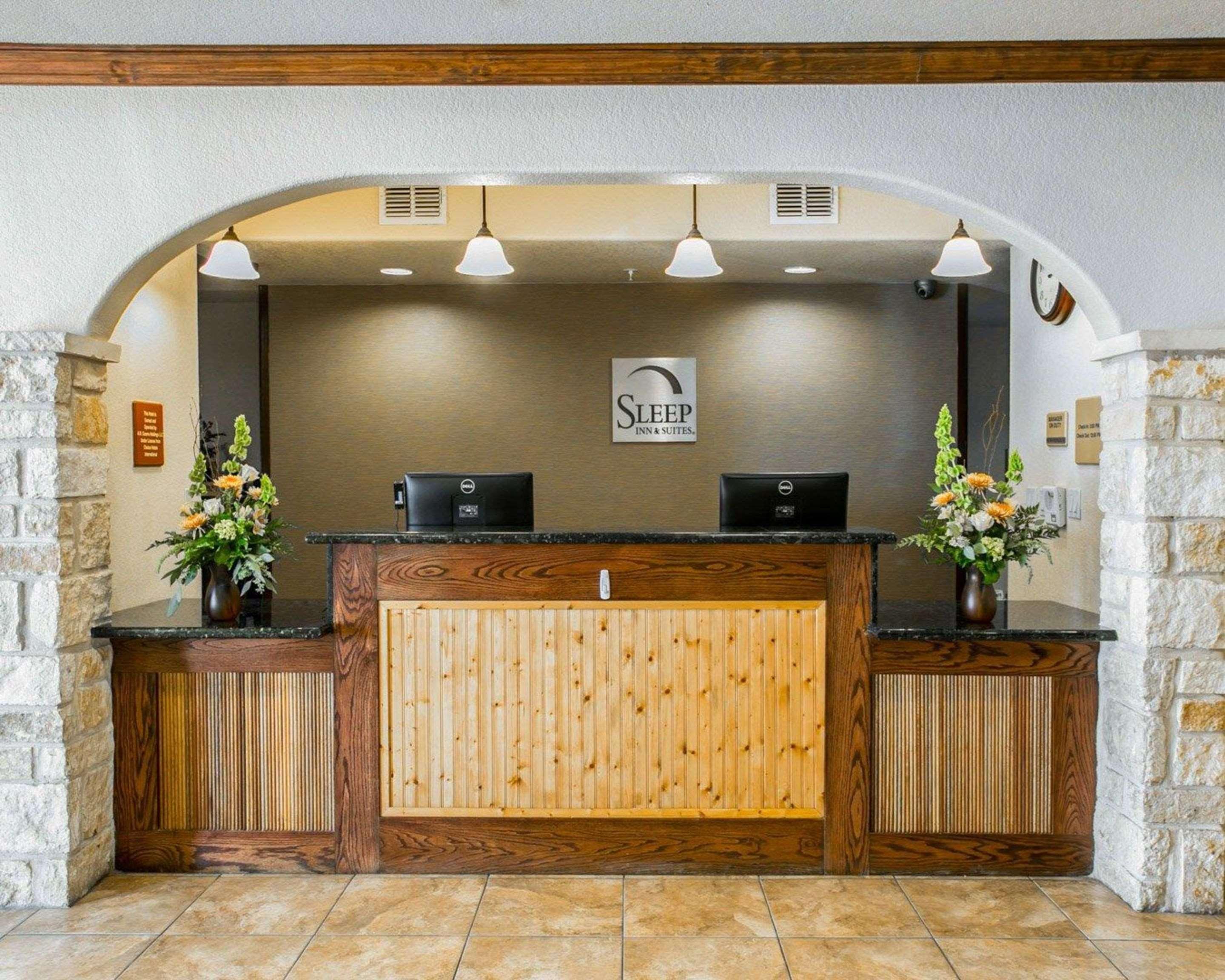 Sleep Inn & Suites Gonzales Near Palmetto State Park Buitenkant foto