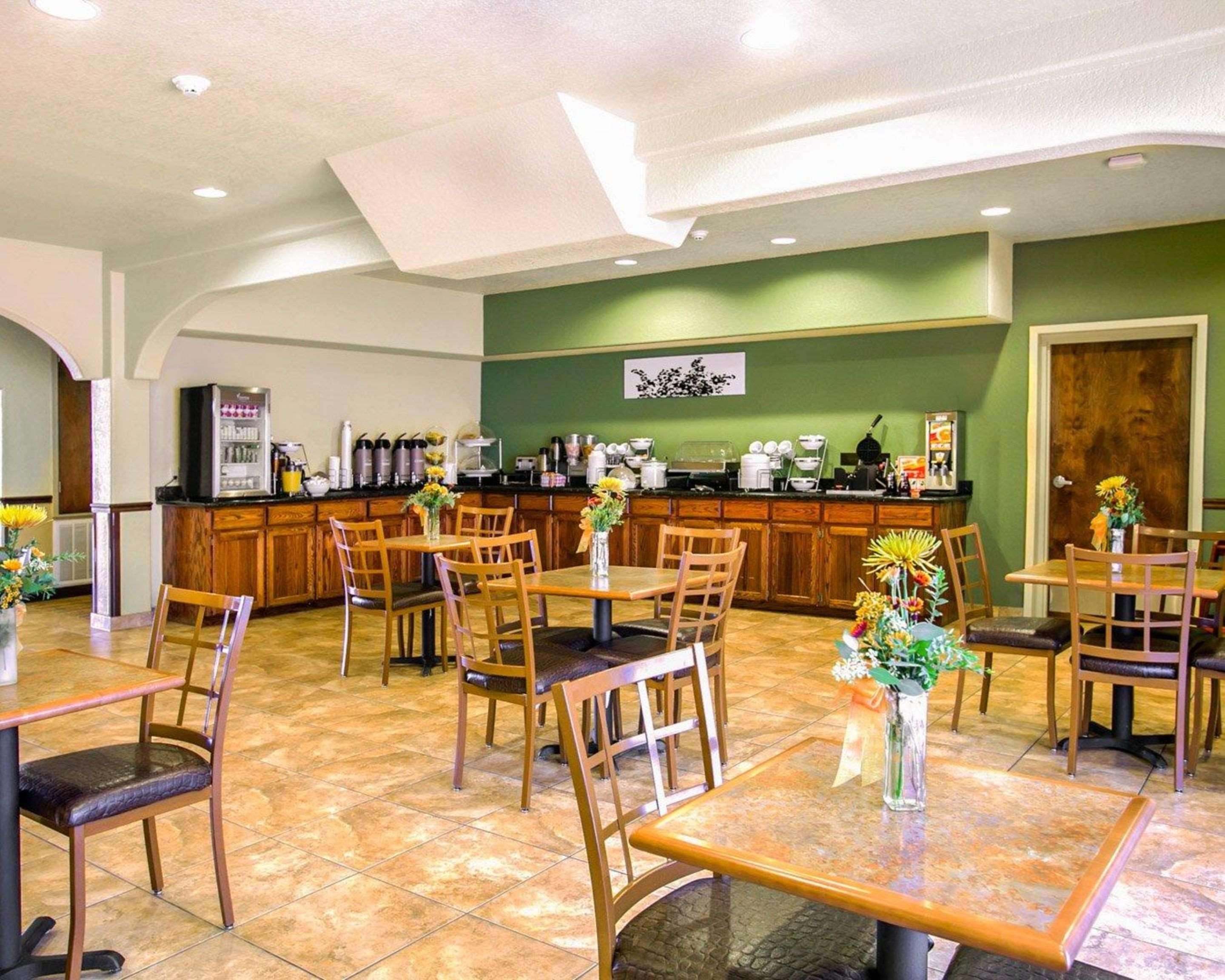 Sleep Inn & Suites Gonzales Near Palmetto State Park Buitenkant foto