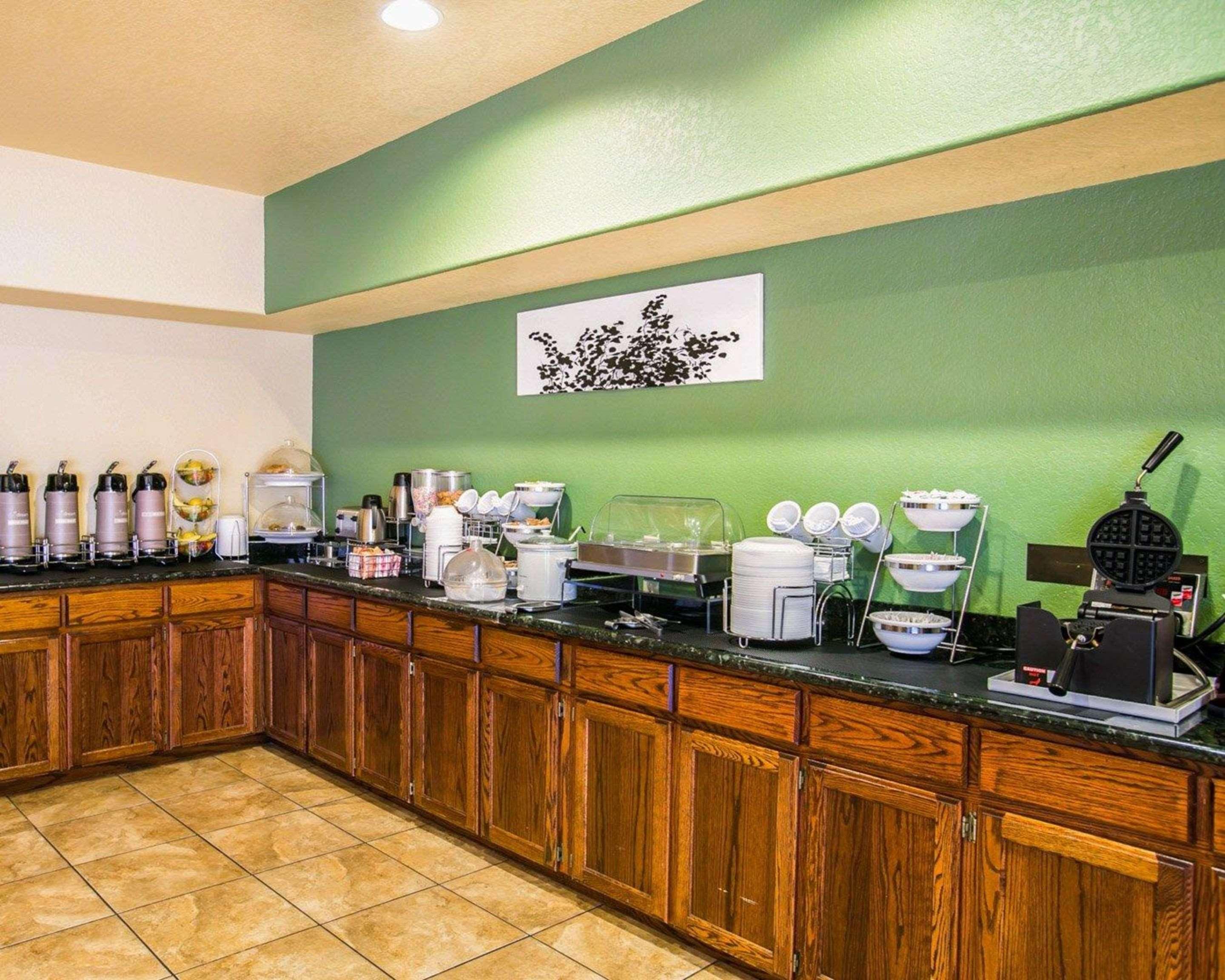 Sleep Inn & Suites Gonzales Near Palmetto State Park Buitenkant foto