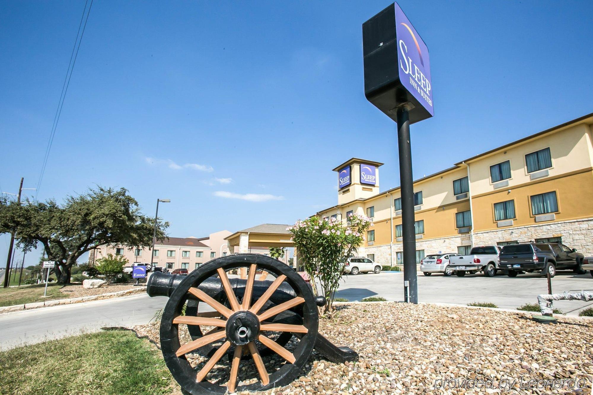 Sleep Inn & Suites Gonzales Near Palmetto State Park Buitenkant foto