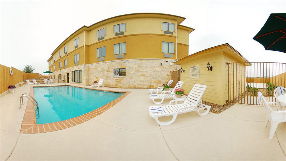 Sleep Inn & Suites Gonzales Near Palmetto State Park Buitenkant foto